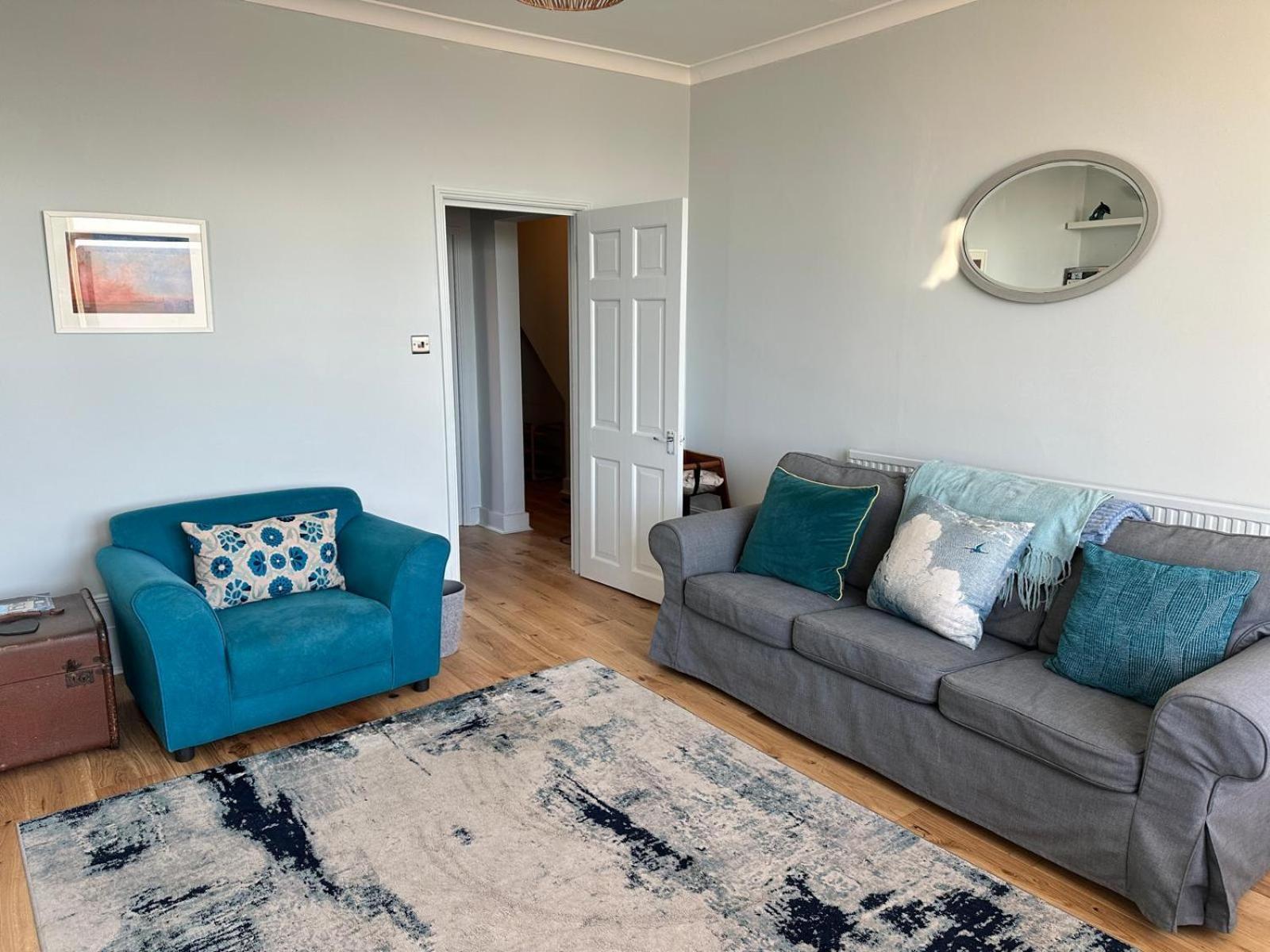 Apartment Newly Refurbished - Sunset Retreat