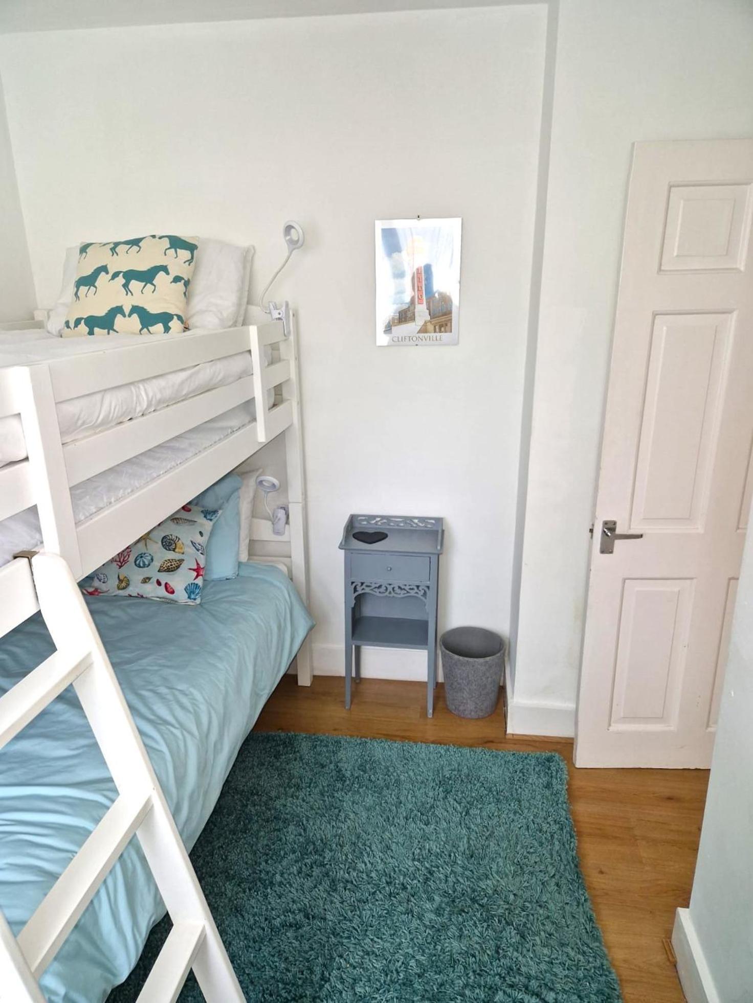 Apartment Newly Refurbished - Sunset Retreat *