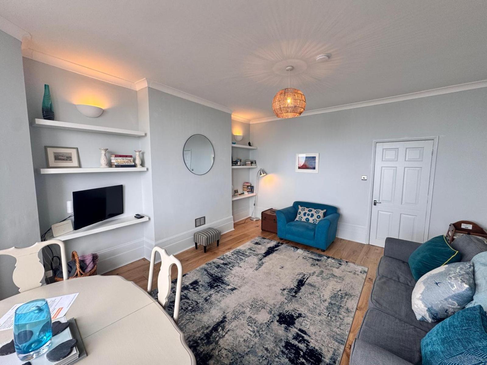 Newly Refurbished - Sunset Retreat